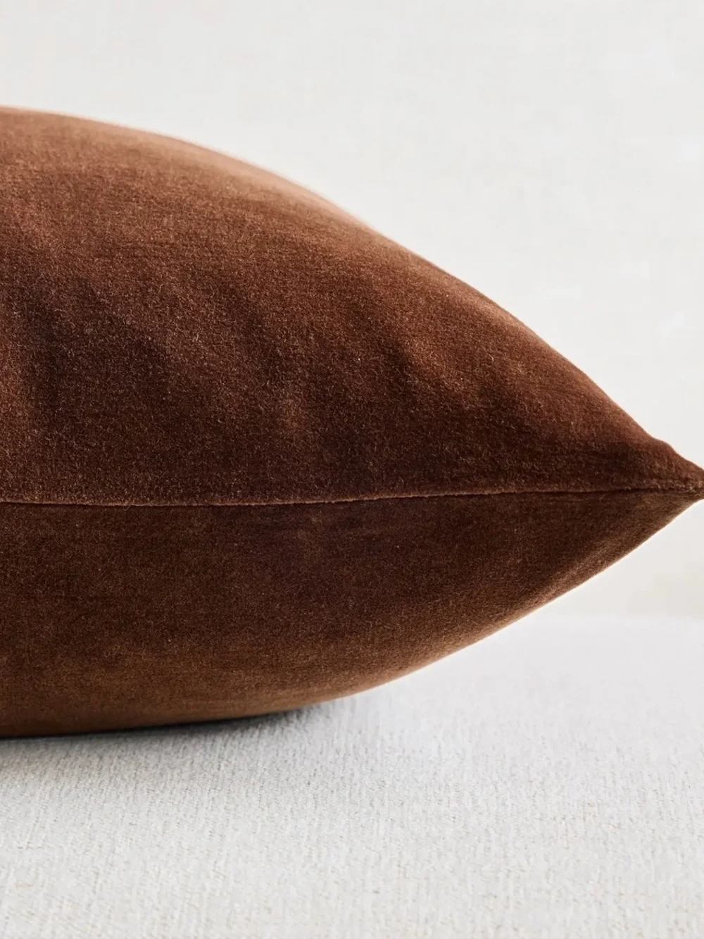 NWT Quince Classic 100% Cotton Velvet Pillow Cover, 20 X 20 (Chestnut)